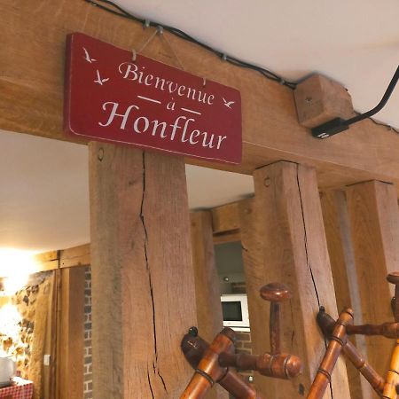 Charme et confort à proximité du vieux bassin Honfleur Esterno foto