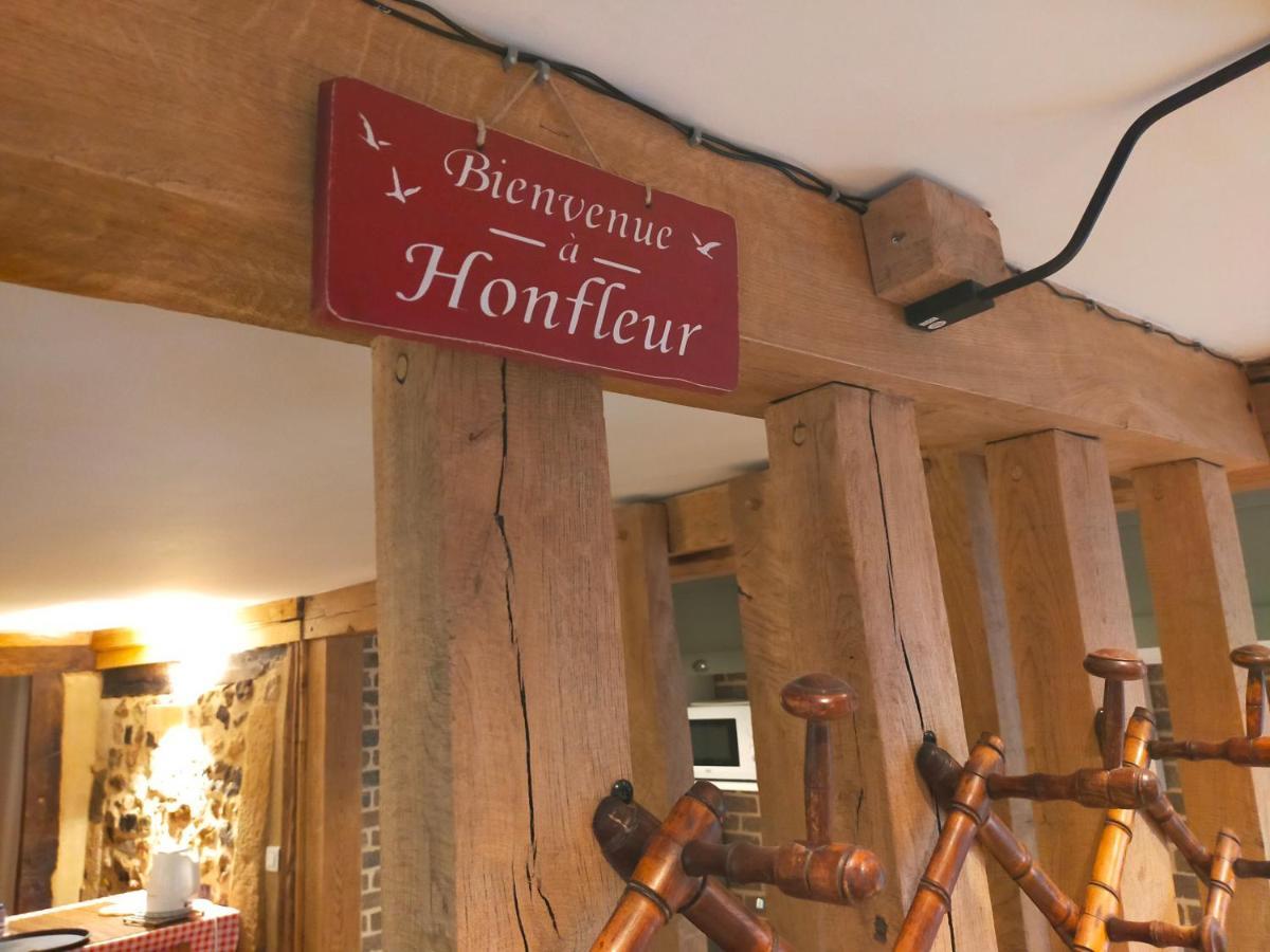 Charme et confort à proximité du vieux bassin Honfleur Esterno foto